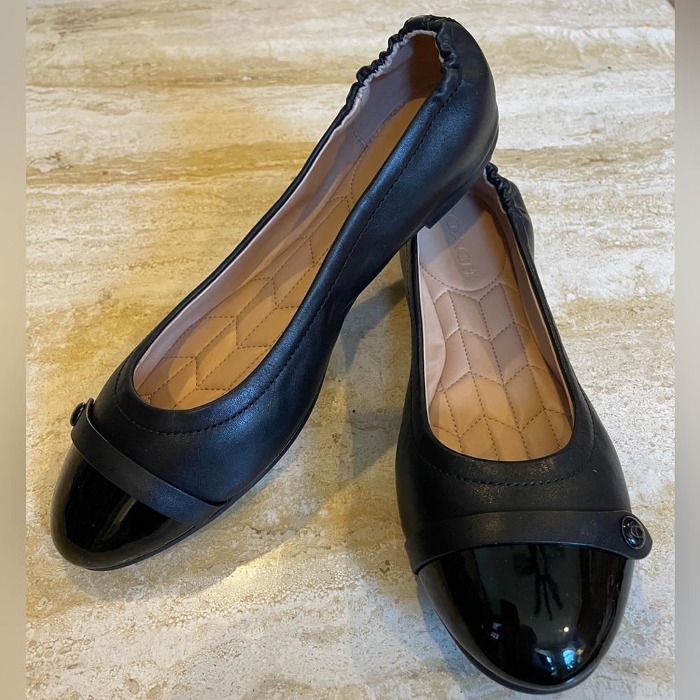Coach Women's Size 8 B Brandi Ballet Flats
Black Leather Cap Toe Slip On Shoes.